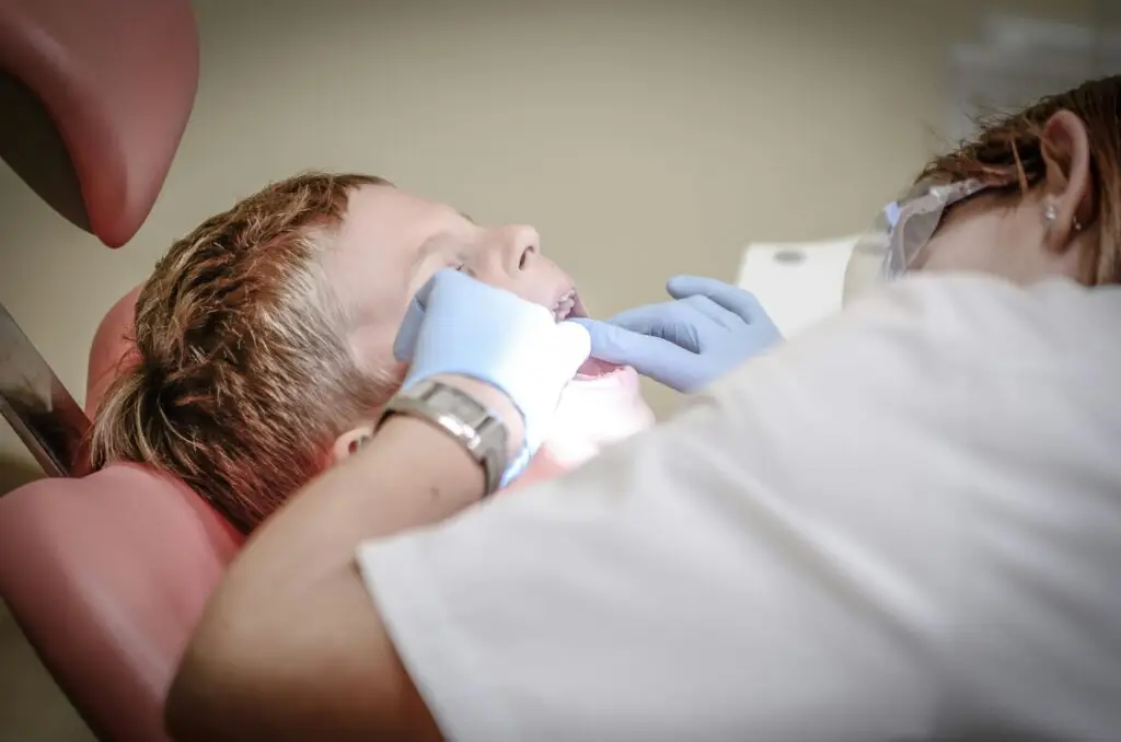 Finding the Best Kids Dentist in Gurugram: Ensuring Your Child’s Dental Health