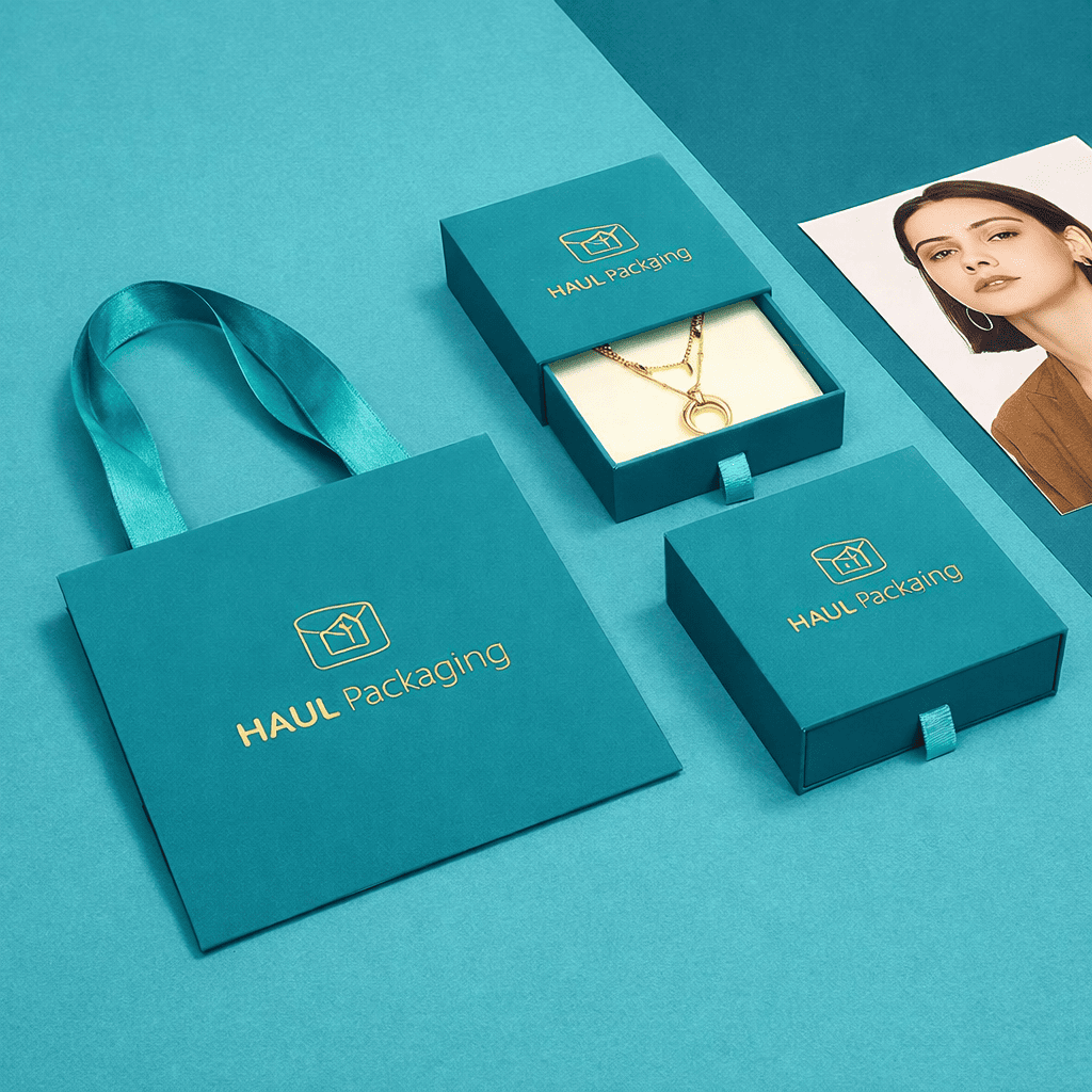 Custom Jewelry Boxes vs. Standard Packaging: Is It Worth the Investment?