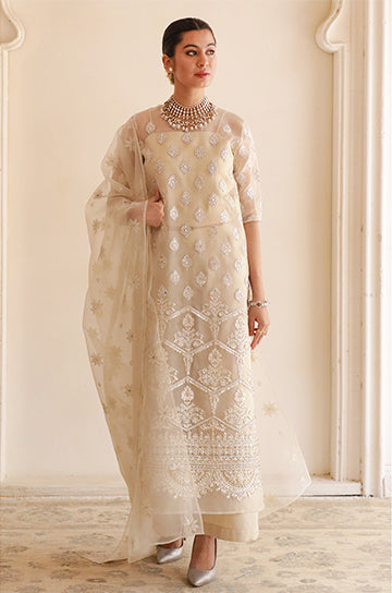 Mastering Color Combinations in Silk Dresses for a Timeless Look Mastering Color Combinations in Silk Dresses for a Timeless Look