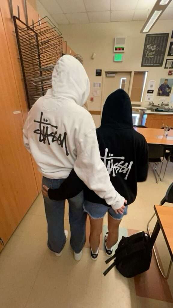 Maglione Stussy Worn Naturally In Real Environments Maglione Stussy Worn Naturally In Real Environments