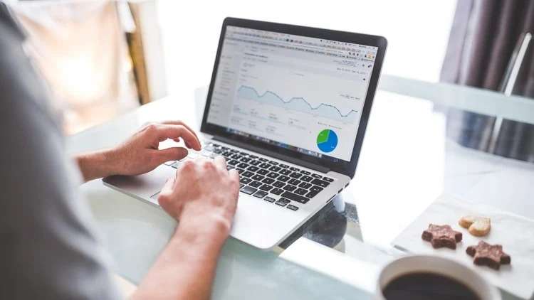 SEO Course vs Self-Learning: Which One Works Better?