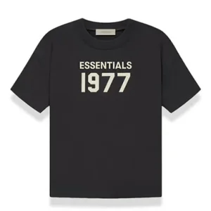 Essentials Shirts: The Modern Wardrobe Staple