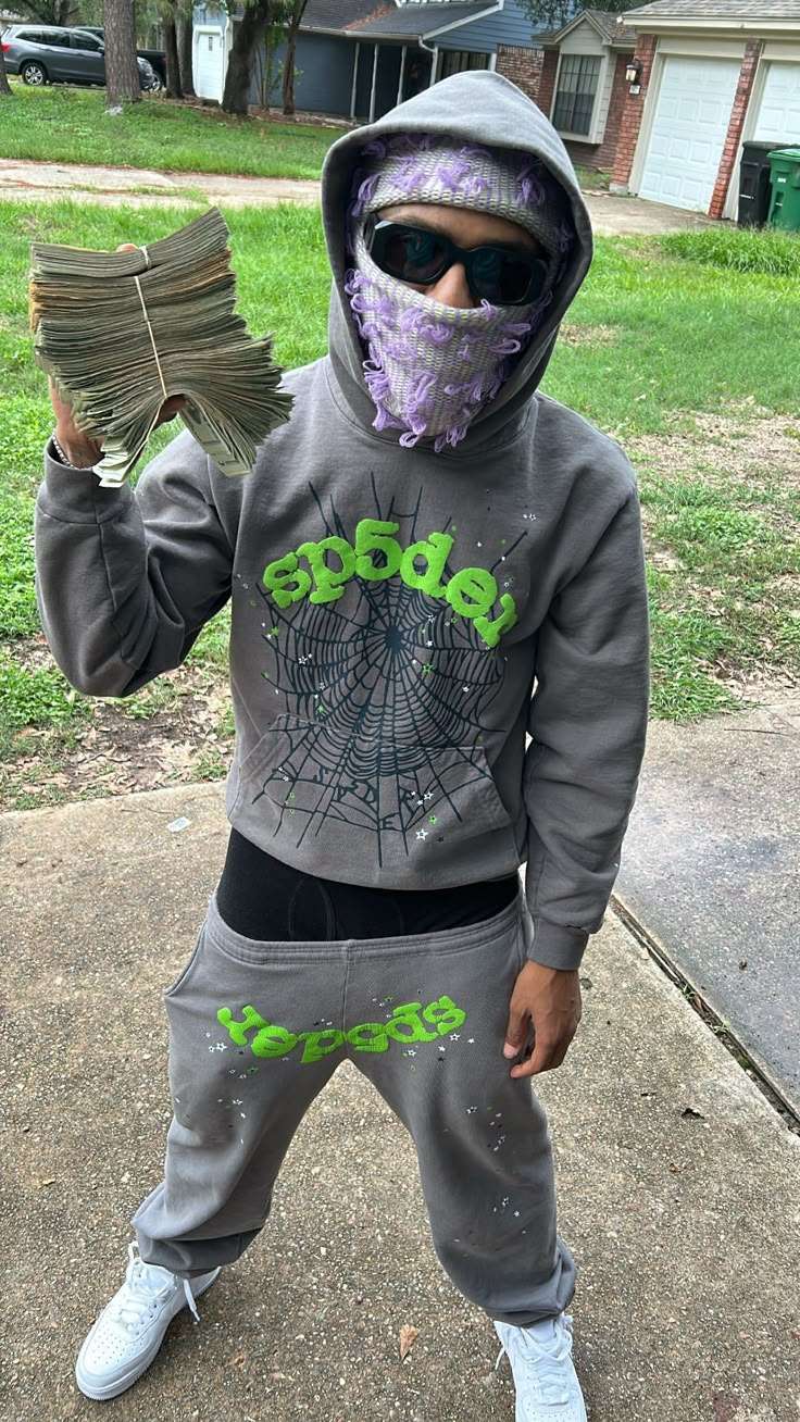 Why Sp5der Tracksuit Is Worth the Hype Why Sp5der Tracksuit Is Worth the Hype