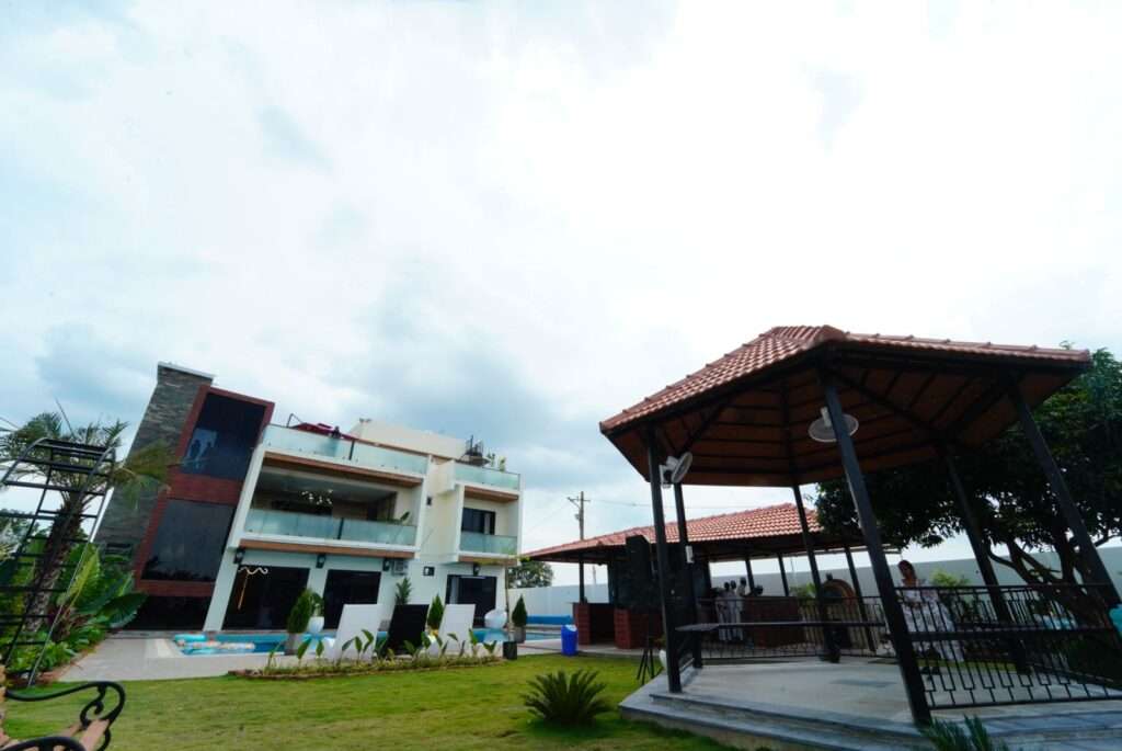 Best luxury farmhouses in Hyderabad
