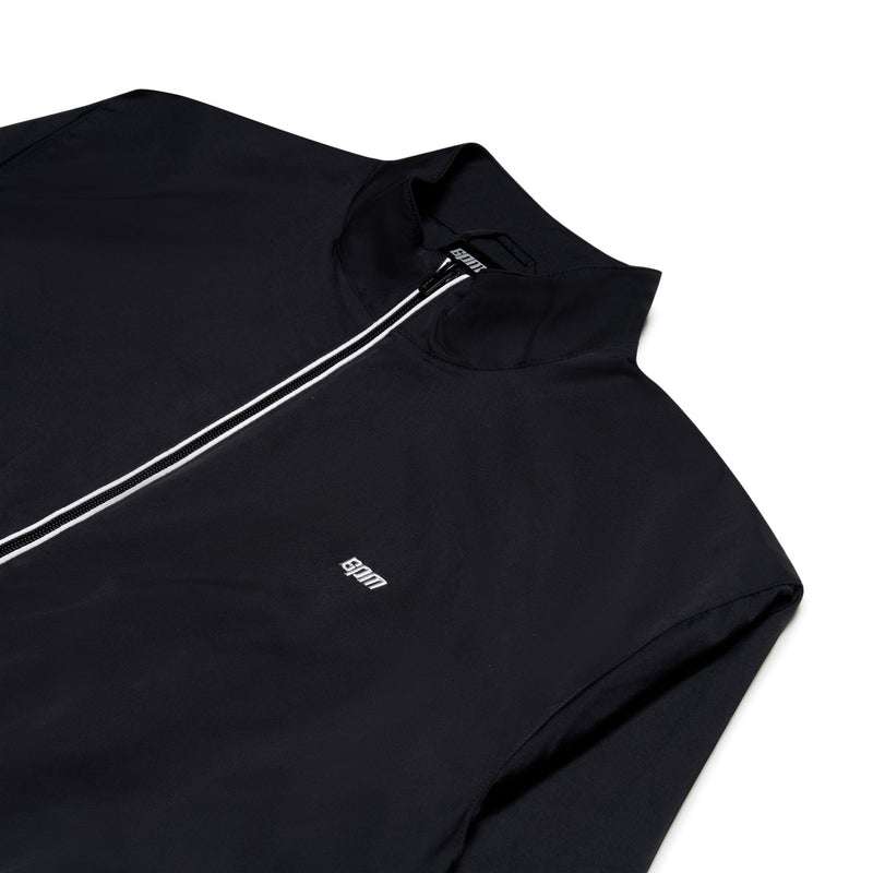 Saint Vanity fashion paired with 6pm Tracksuit