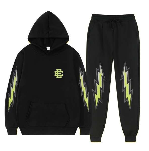 Spider Hoodie Paired With EE Shorts Outfit Ideas