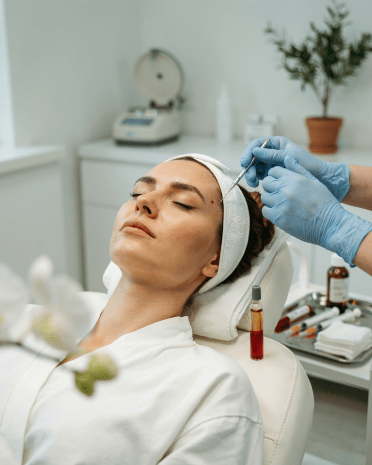 Vampire Facelift in Dubai: Achieve a Natural Glow Vampire Facelift in Dubai: Achieve a Natural Glow
