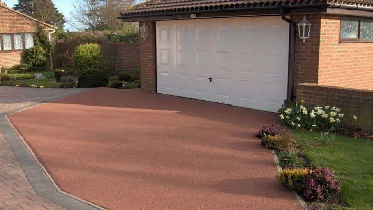 How to Combine Resin Driveways Bridgend With Landscaping? How to Combine Resin Driveways Bridgend With Landscaping?