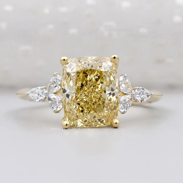 Yellow Diamond Engagement Ring Buying Guide: From Budget to Setting Yellow Diamond Engagement Ring Buying Guide: From Budget to Setting