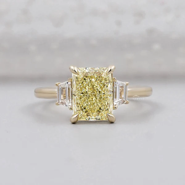 How to Pick a Ring Profile That Suits a Three Diamond Engagement Ring How to Pick a Ring Profile That Suits a Three Diamond Engagement Ring