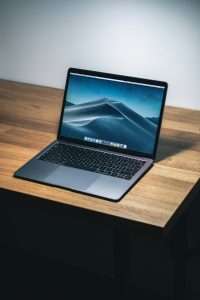 How to Choose the Right Business Laptop in Pakistan How to Choose the Right Business Laptop in Pakistan